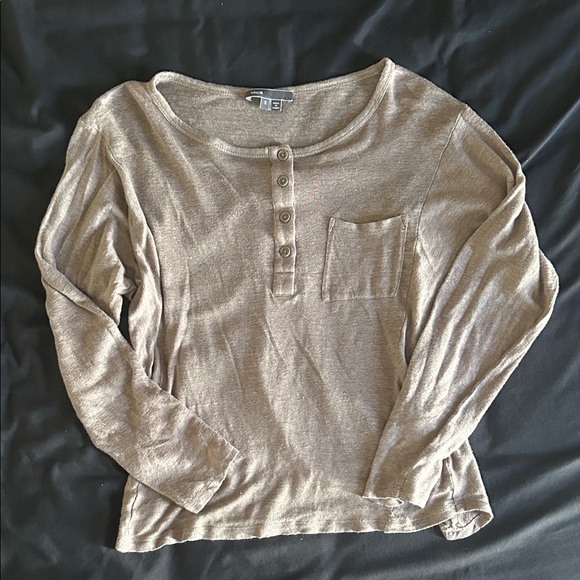 Vince Women’s Linen Henley Top in Taupe - Picture 2 of 6